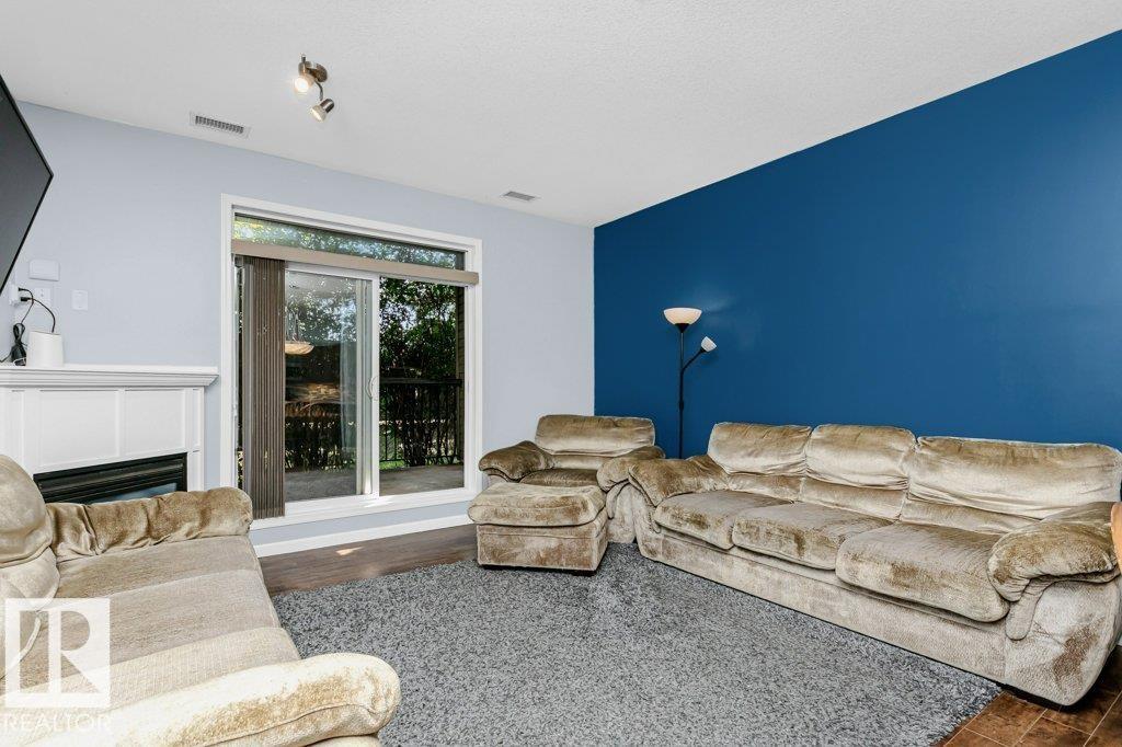 Photo 4 of 119 2503 Hanna Cr Nw, Edmonton AB