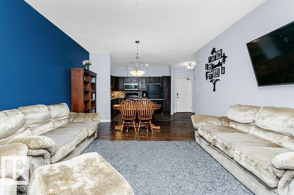 Photo 5 of 119 2503 Hanna Cr Nw, Edmonton AB