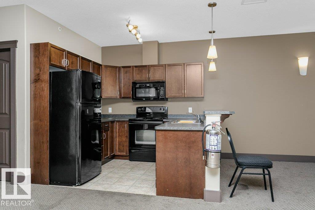Photo 56 of 119 2503 Hanna Cr Nw, Edmonton AB