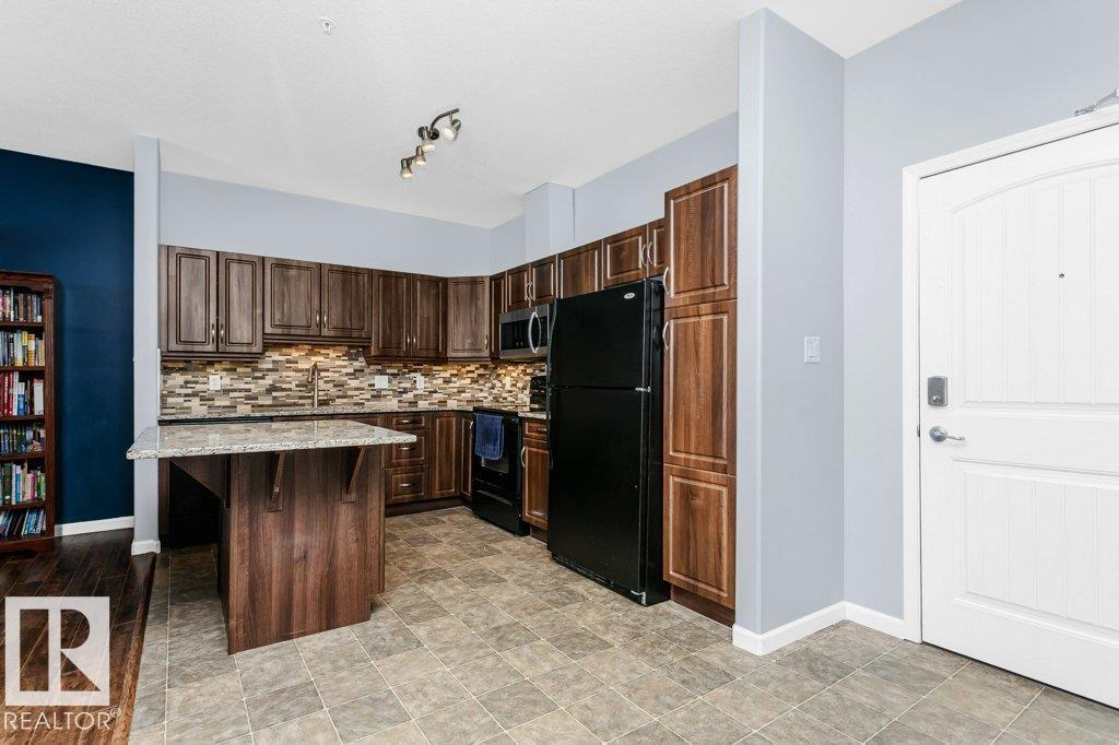 Photo 7 of 119 2503 Hanna Cr Nw, Edmonton AB
