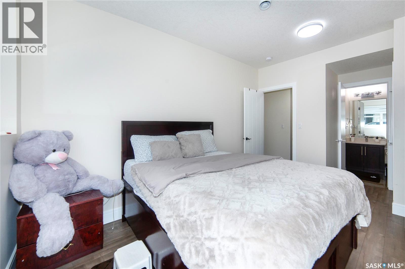 Photo 26 of 211 Settler Crescent, Warman SK