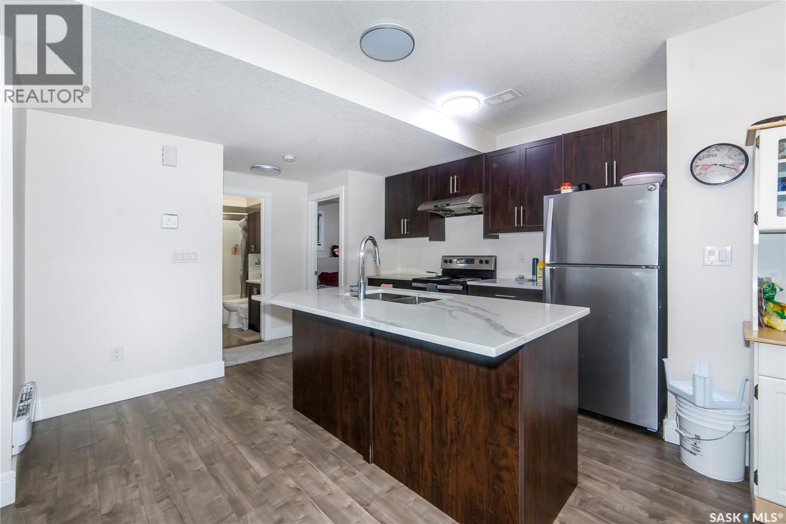 Photo 35 of 211 Settler Crescent, Warman SK