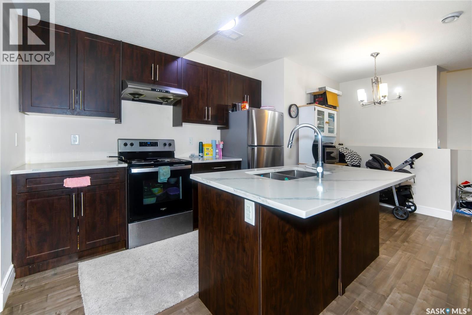 Photo 37 of 211 Settler Crescent, Warman SK