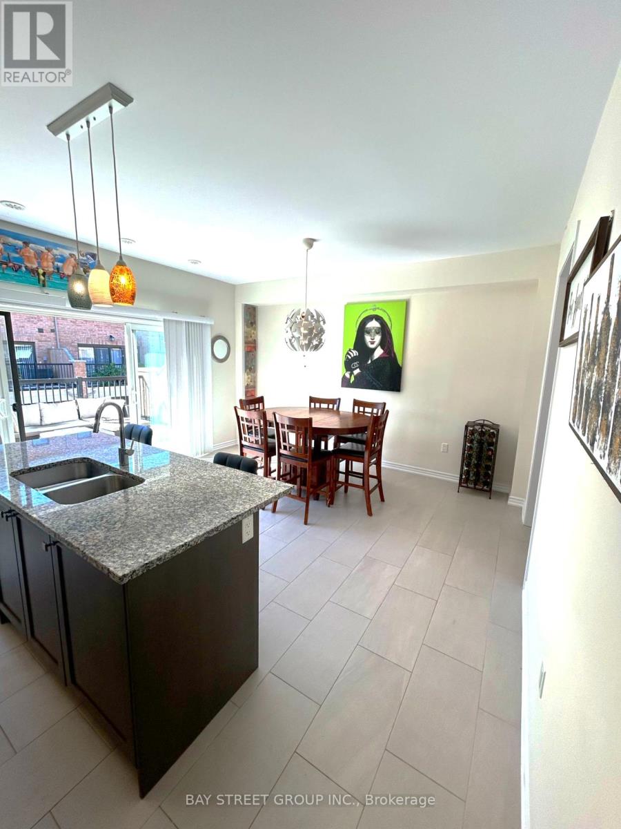 Photo 15 of 35 George Peach Avenue, Markham ON