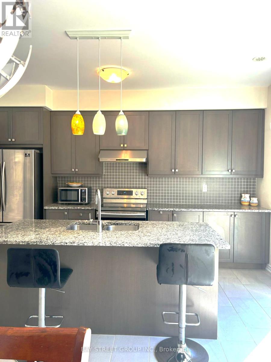 Photo 20 of 35 George Peach Avenue, Markham ON