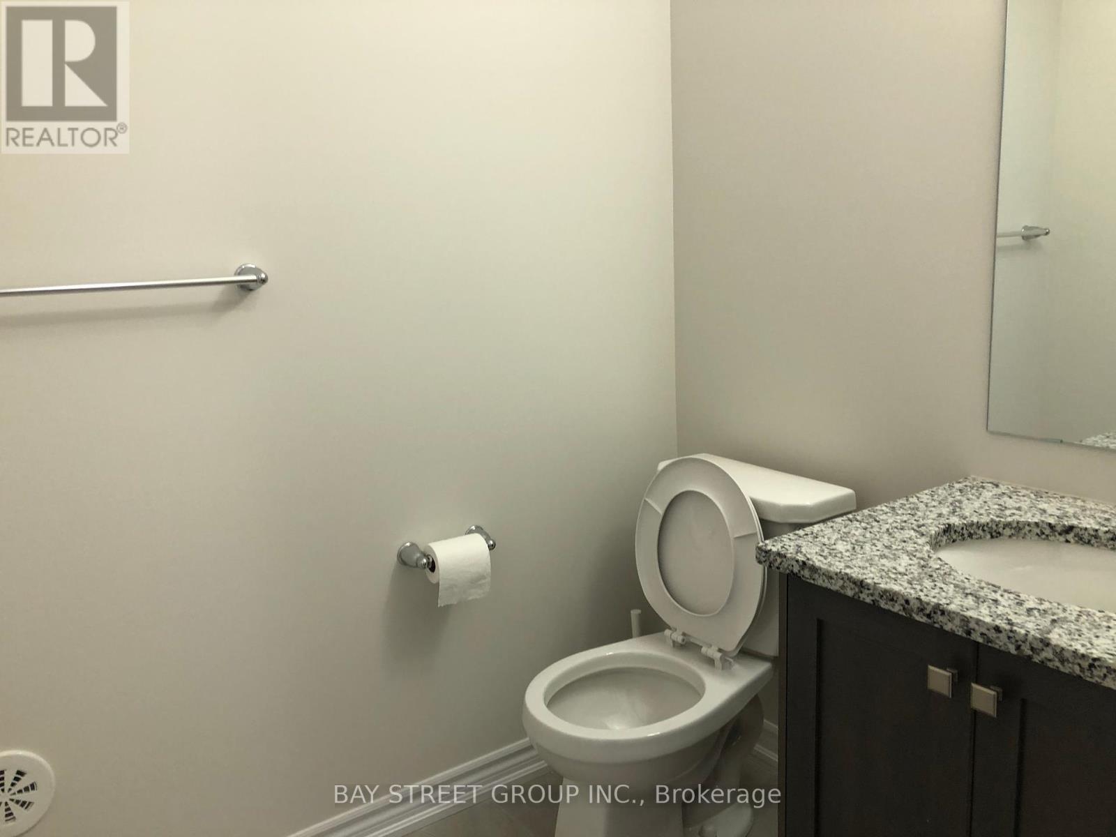 Photo 21 of 35 George Peach Avenue, Markham ON