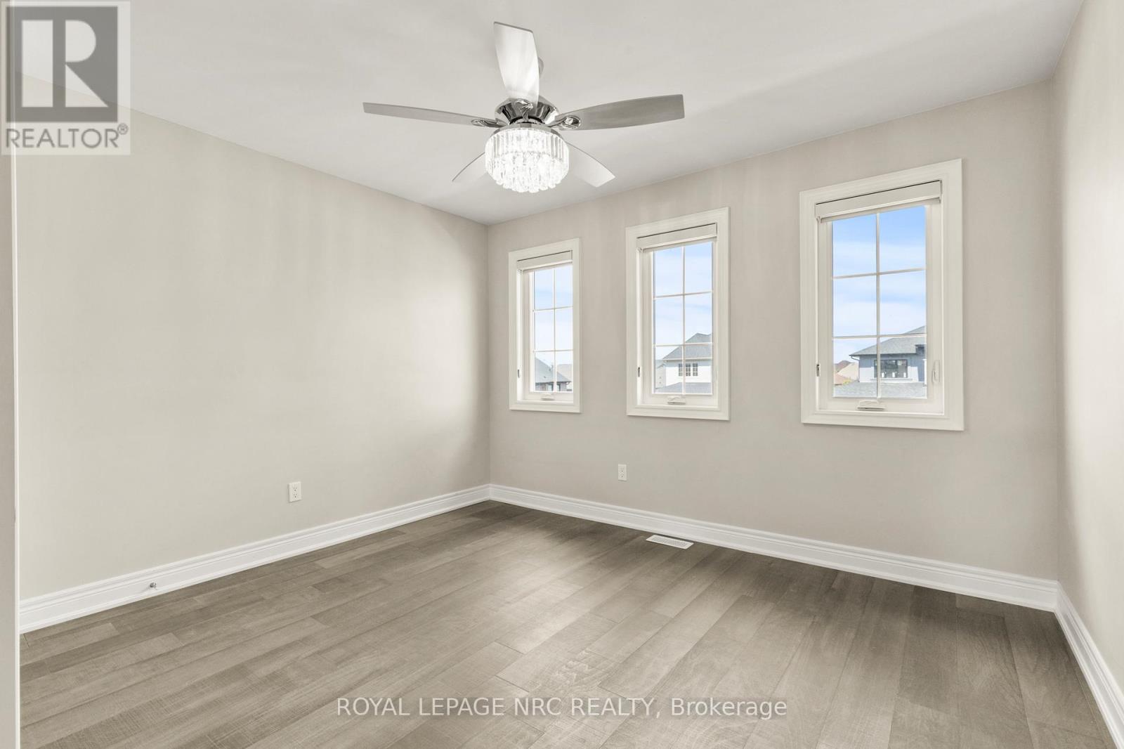 Photo 22 of 25 Autumn Avenue, Thorold ON