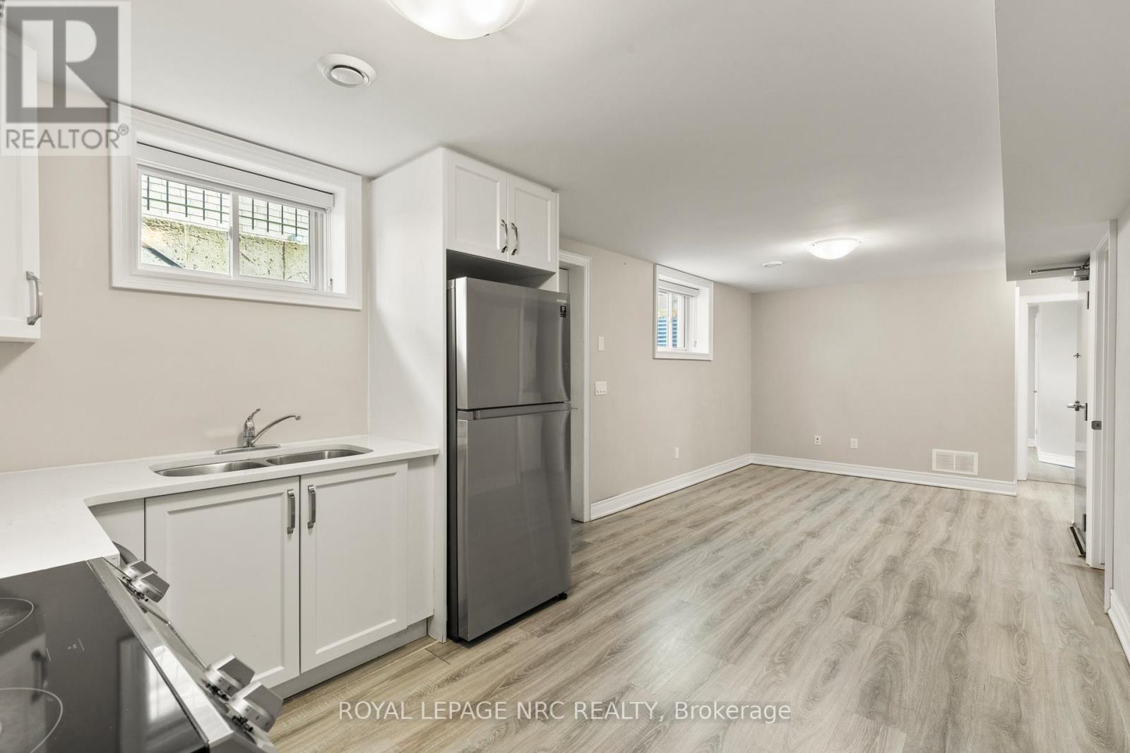 Photo 32 of 25 Autumn Avenue, Thorold ON