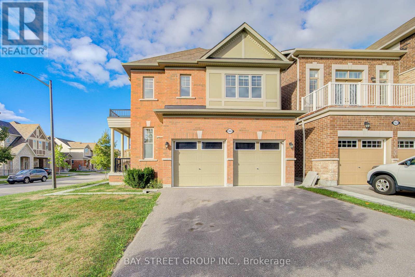 Photo 2 of 160 Westfield Drive, Whitby ON