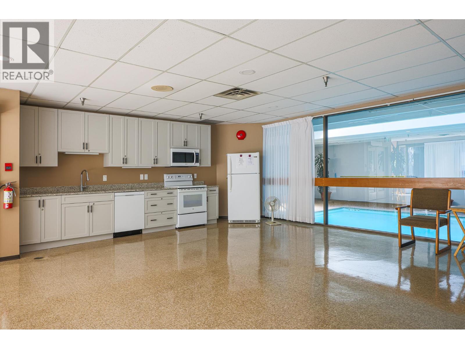 Photo 22 of 302 4134 Maywood Street, Burnaby BC