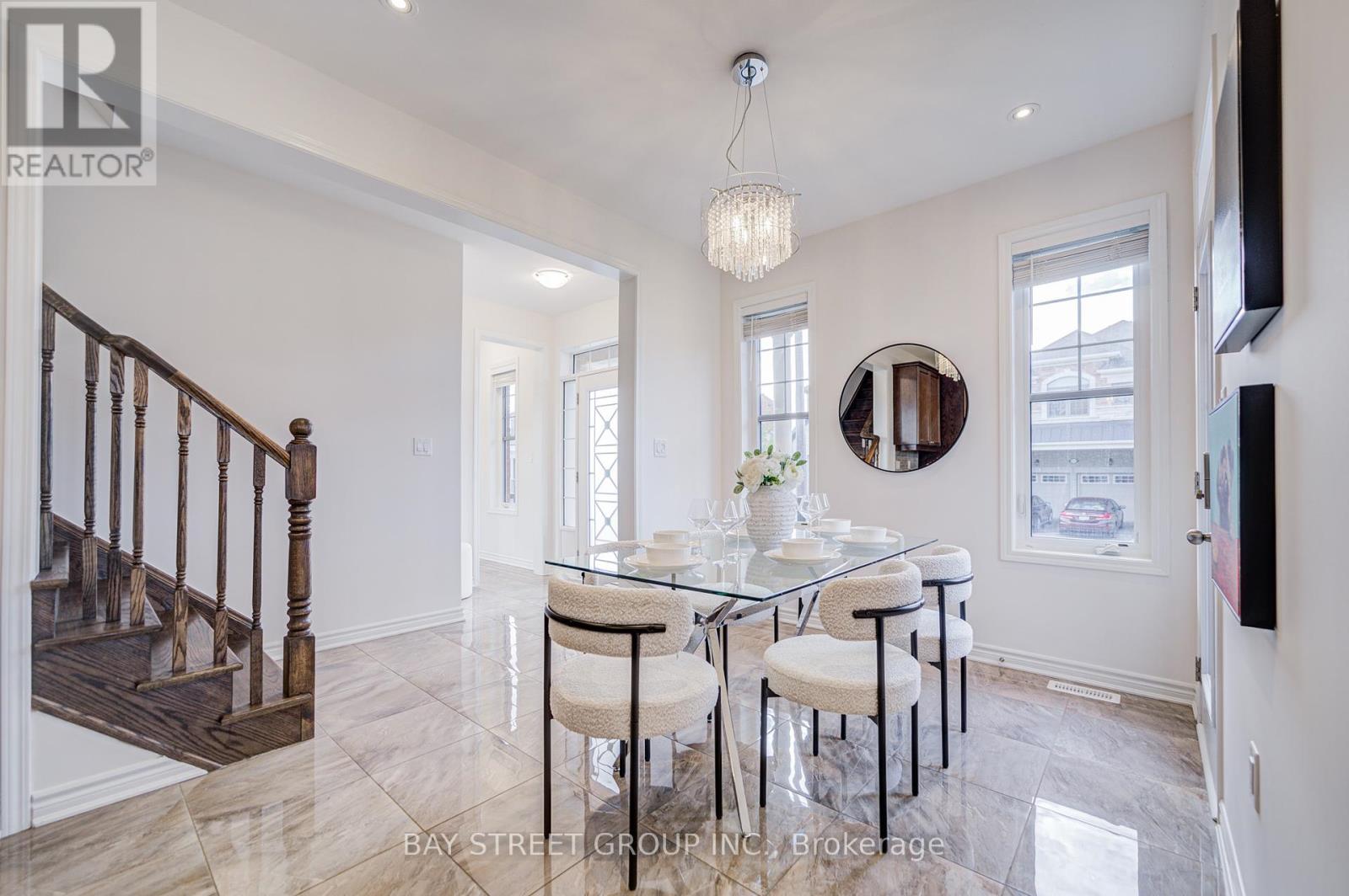 Photo 11 of 160 Westfield Drive, Whitby ON
