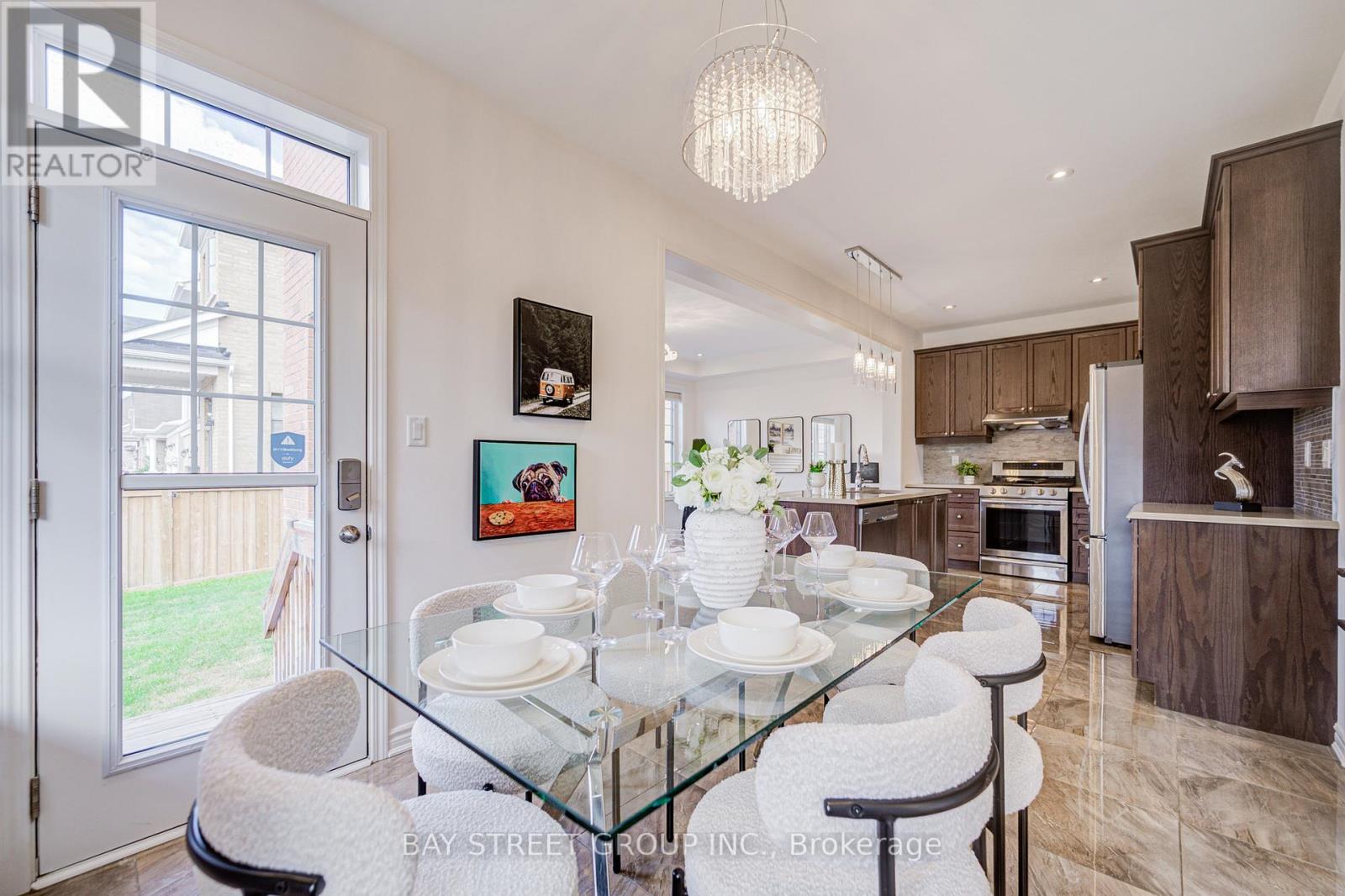 Photo 12 of 160 Westfield Drive, Whitby ON