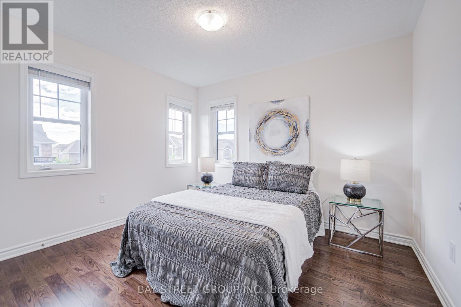 Photo 32 of 160 Westfield Drive, Whitby ON