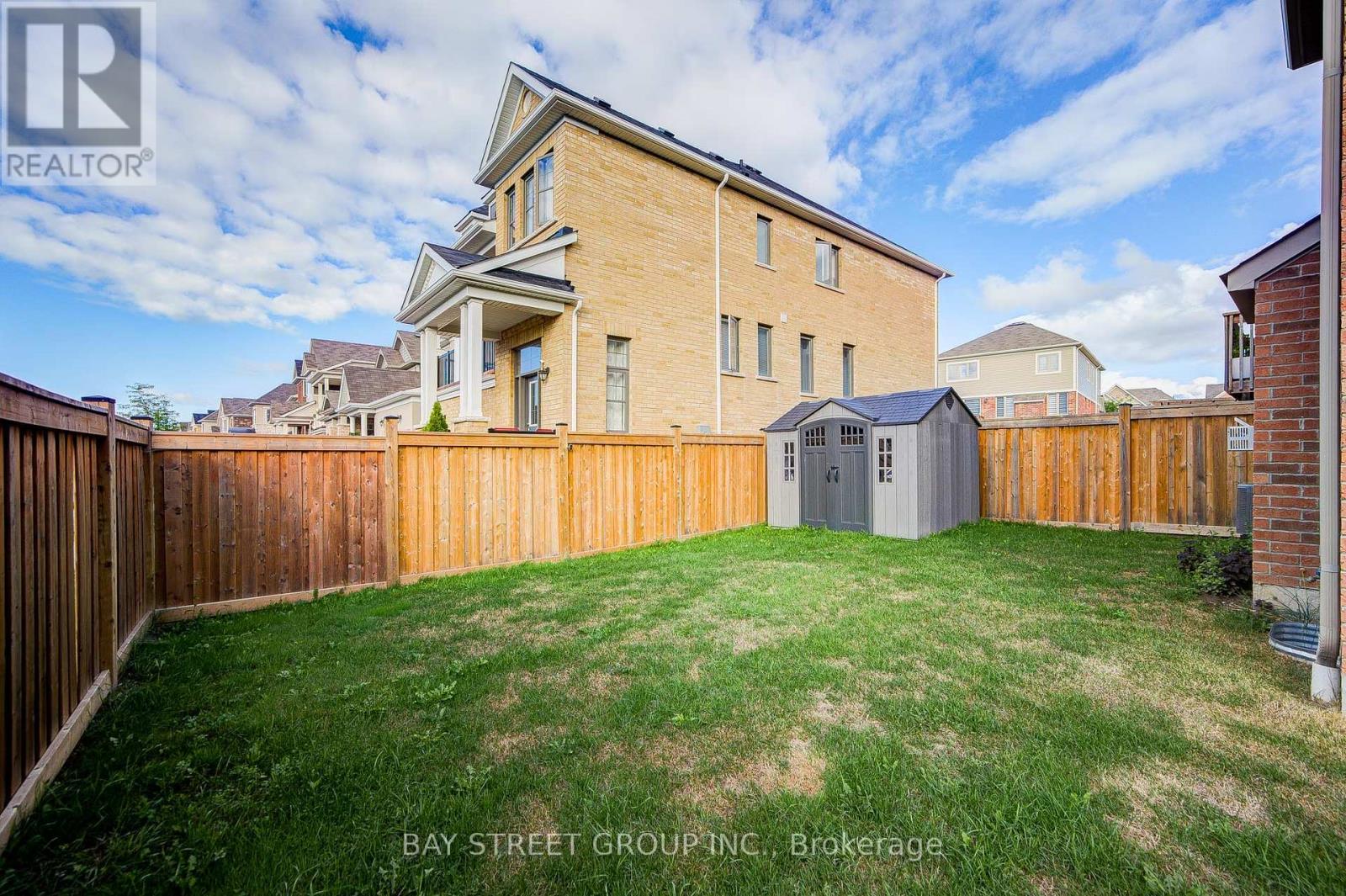 Photo 39 of 160 Westfield Drive, Whitby ON