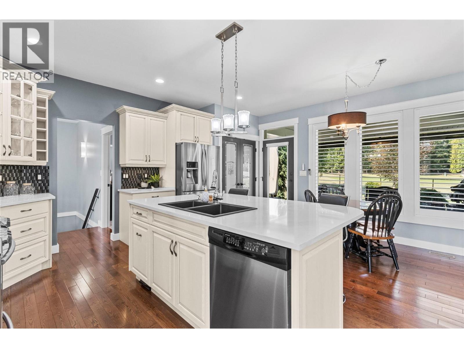 2734 Golf Course Drive, Blind Bay