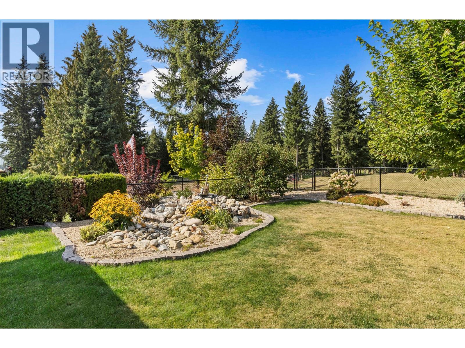 2734 Golf Course Drive, Blind Bay