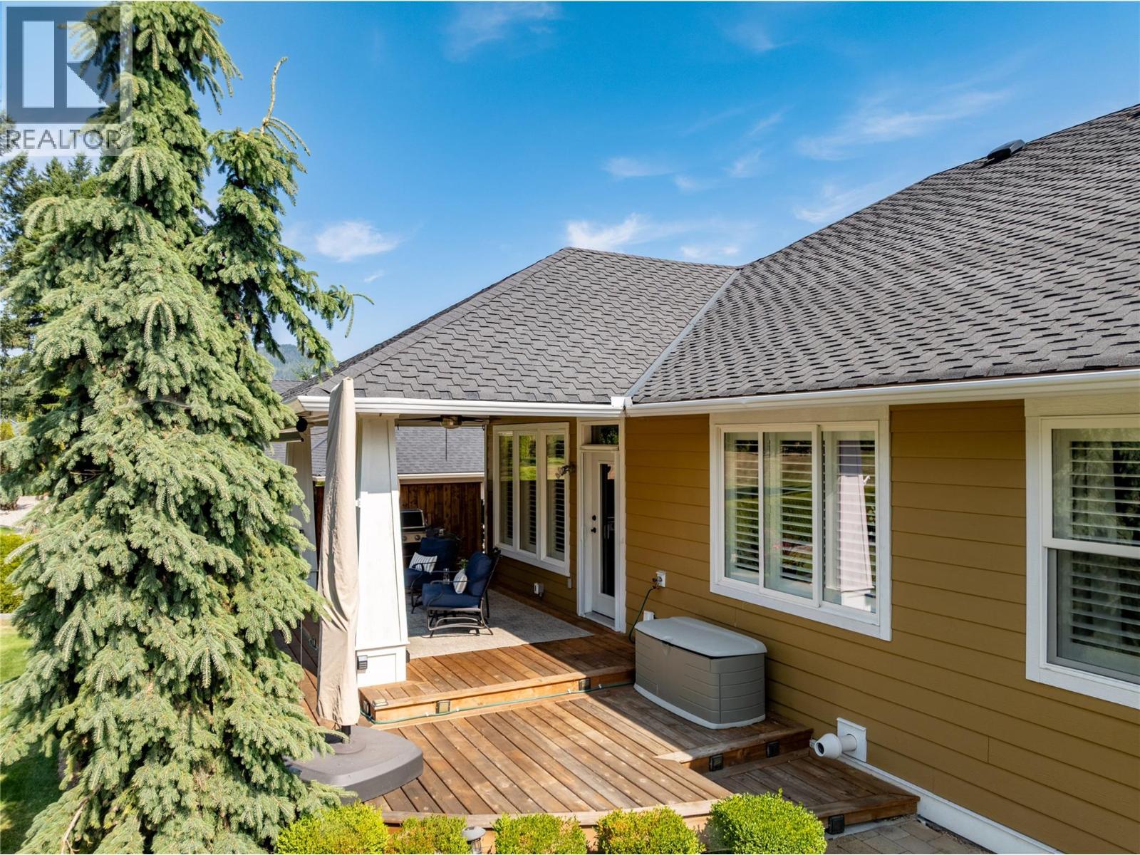 2734 Golf Course Drive, Blind Bay