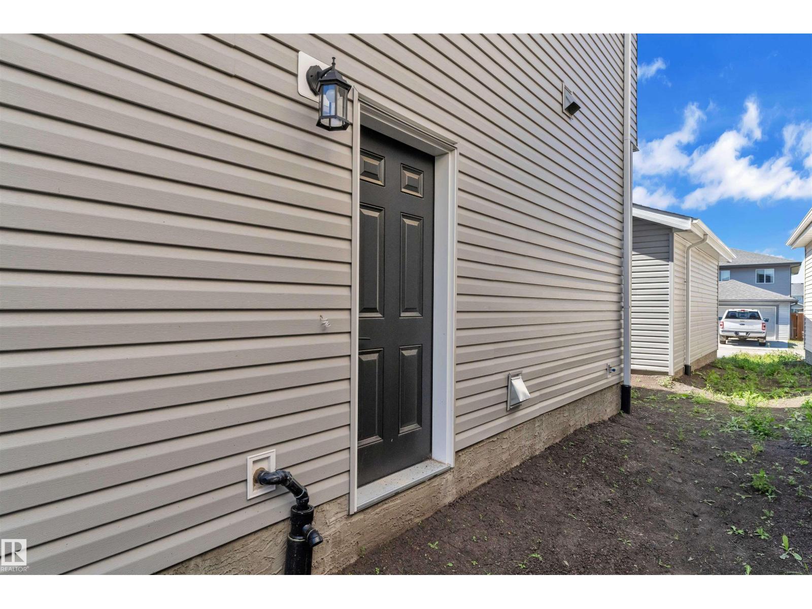 Photo 31 of 4409 37 St, Beaumont AB