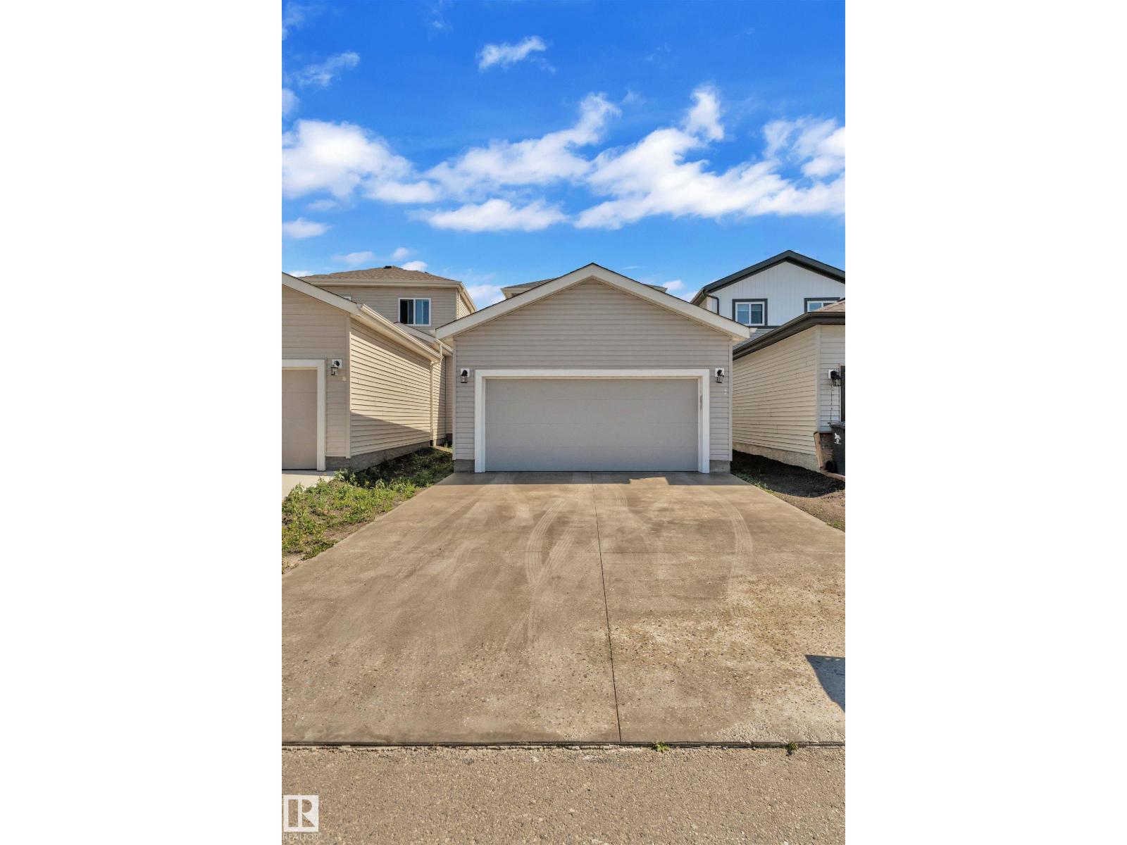 Photo 32 of 4409 37 St, Beaumont AB
