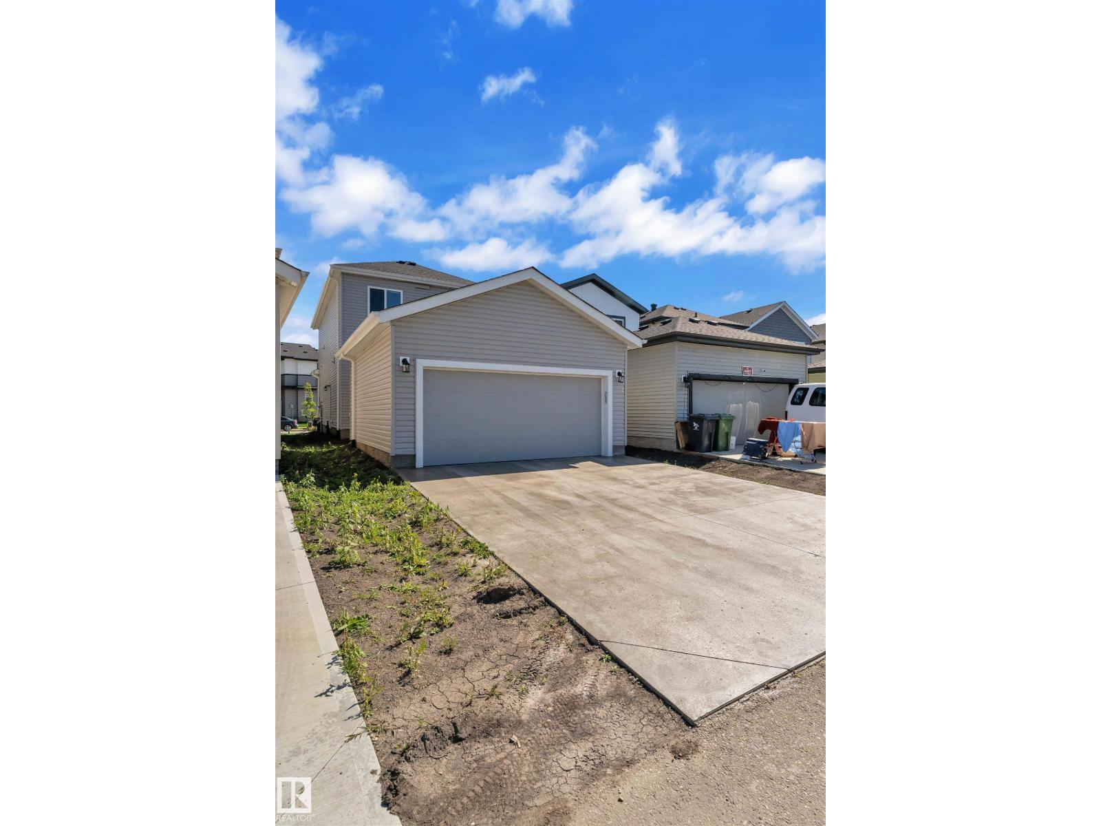 Photo 33 of 4409 37 St, Beaumont AB