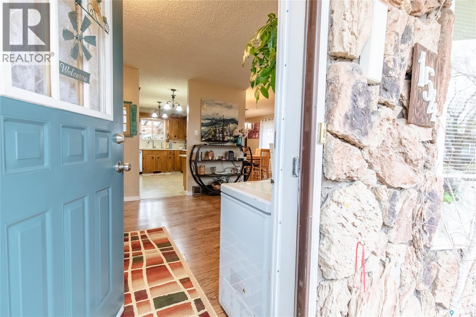 Photo 4 of 154 Coteau Street W, Moose Jaw SK