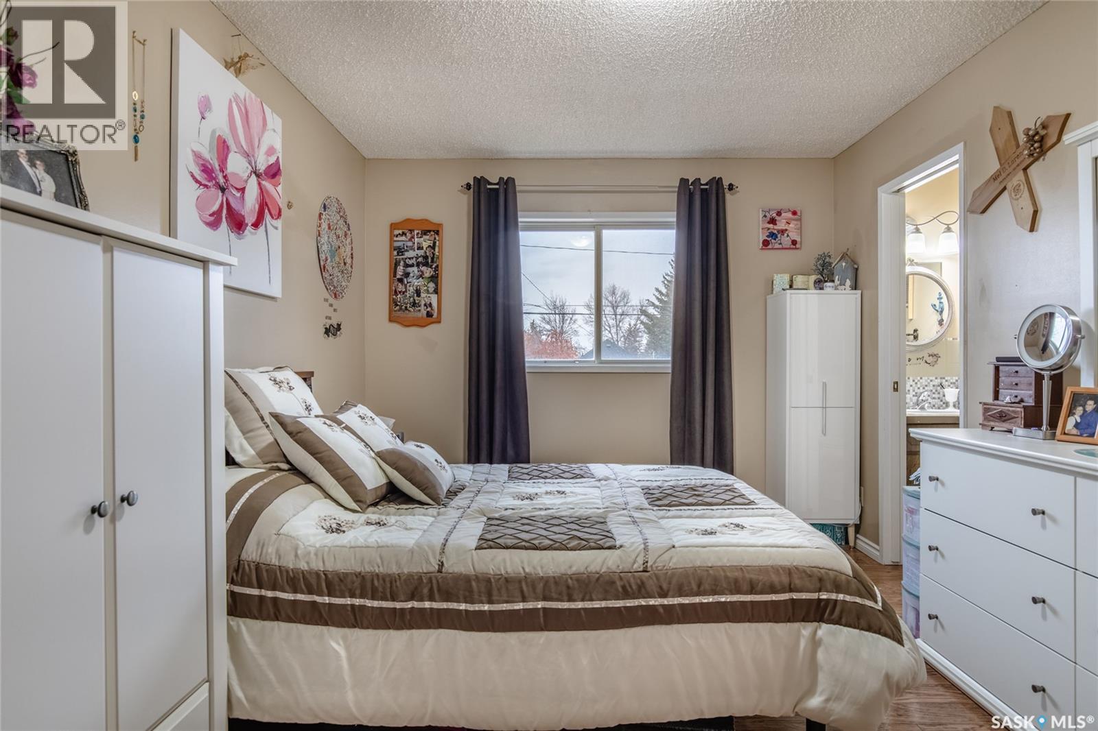Photo 18 of 154 Coteau Street W, Moose Jaw SK