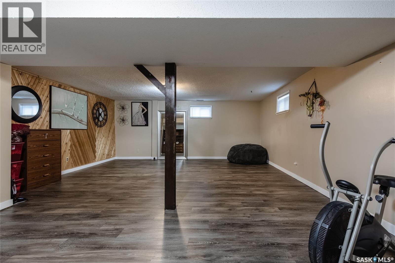 Photo 31 of 154 Coteau Street W, Moose Jaw SK