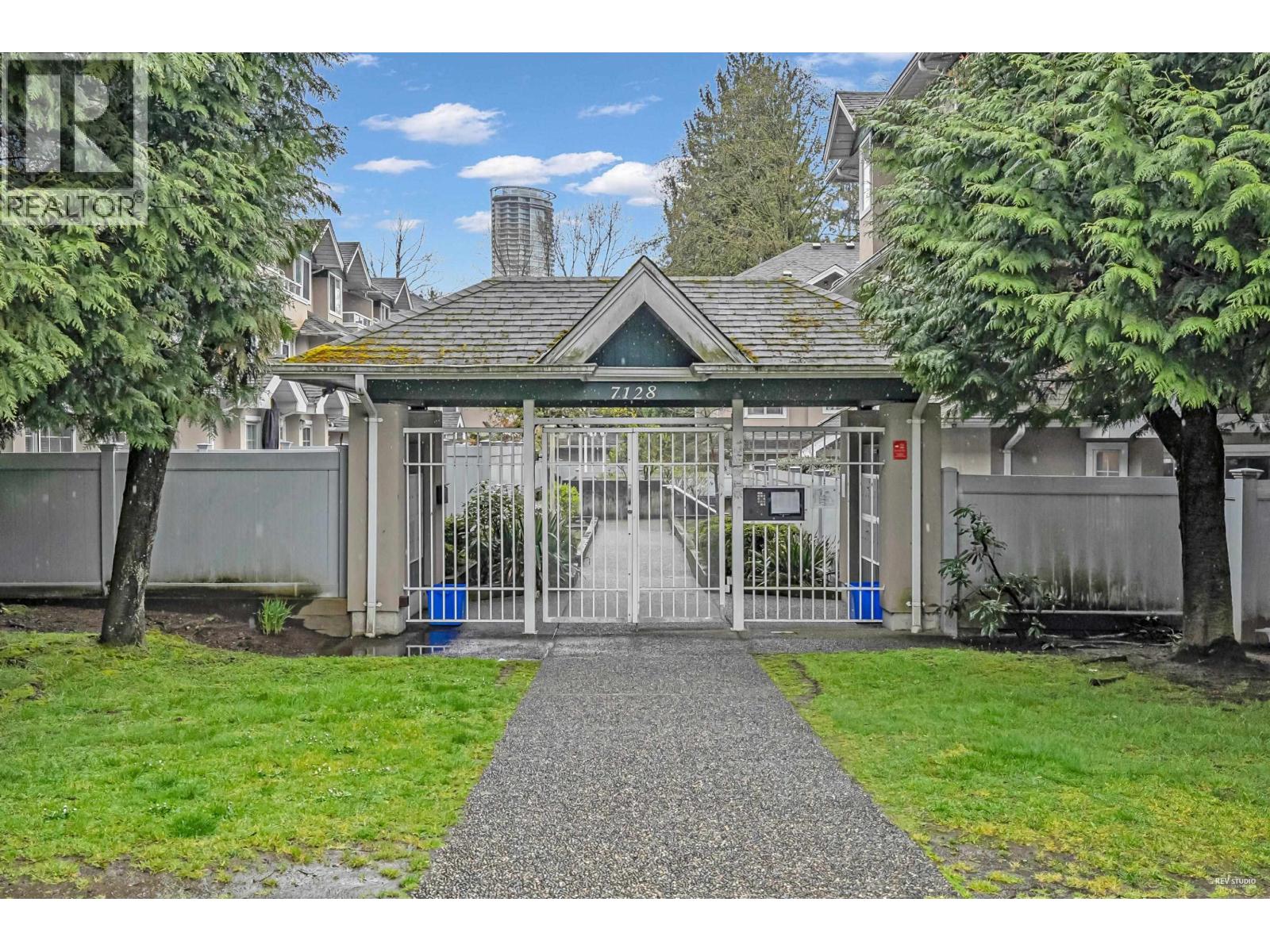 Photo 35 of 30 7128 18th Avenue, Burnaby BC