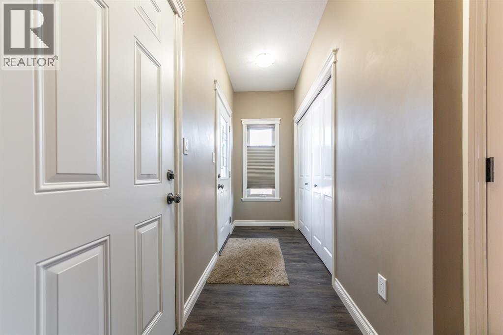 Photo 3 of 15 2715 73 Avenue, Lloydminster AB