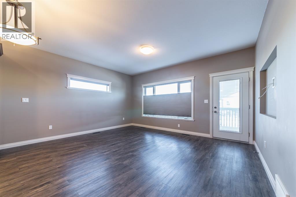 Photo 9 of 15 2715 73 Avenue, Lloydminster AB