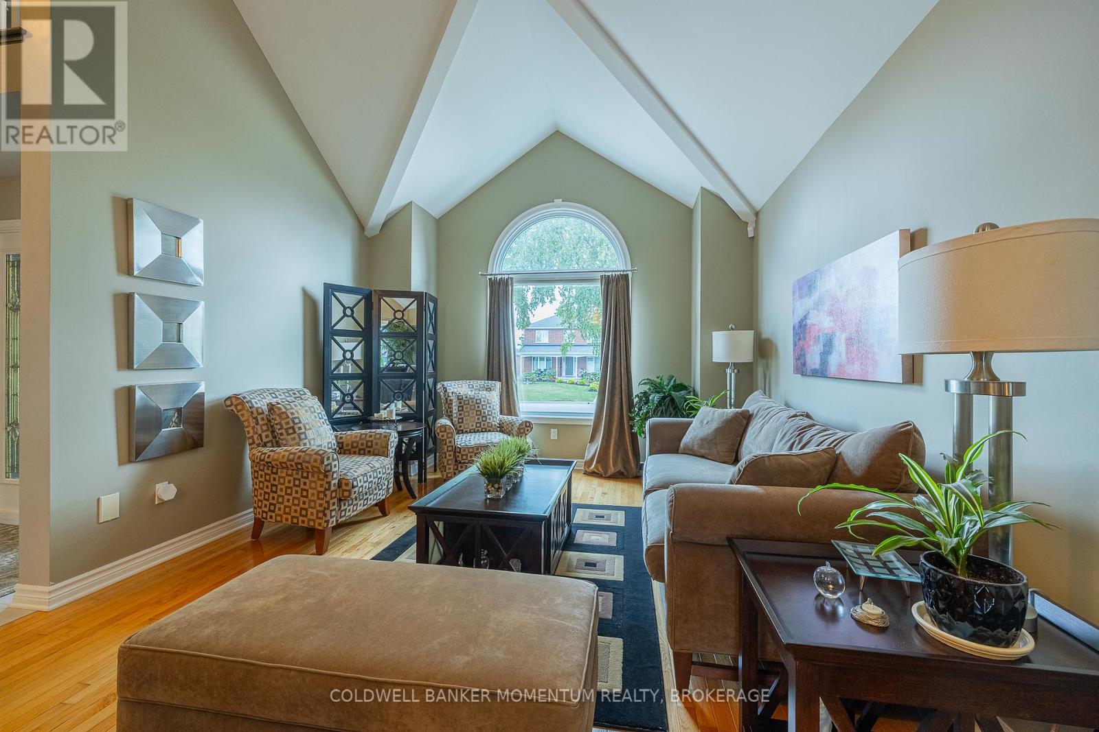 Photo 7 of 13 Willow Court, Thorold ON