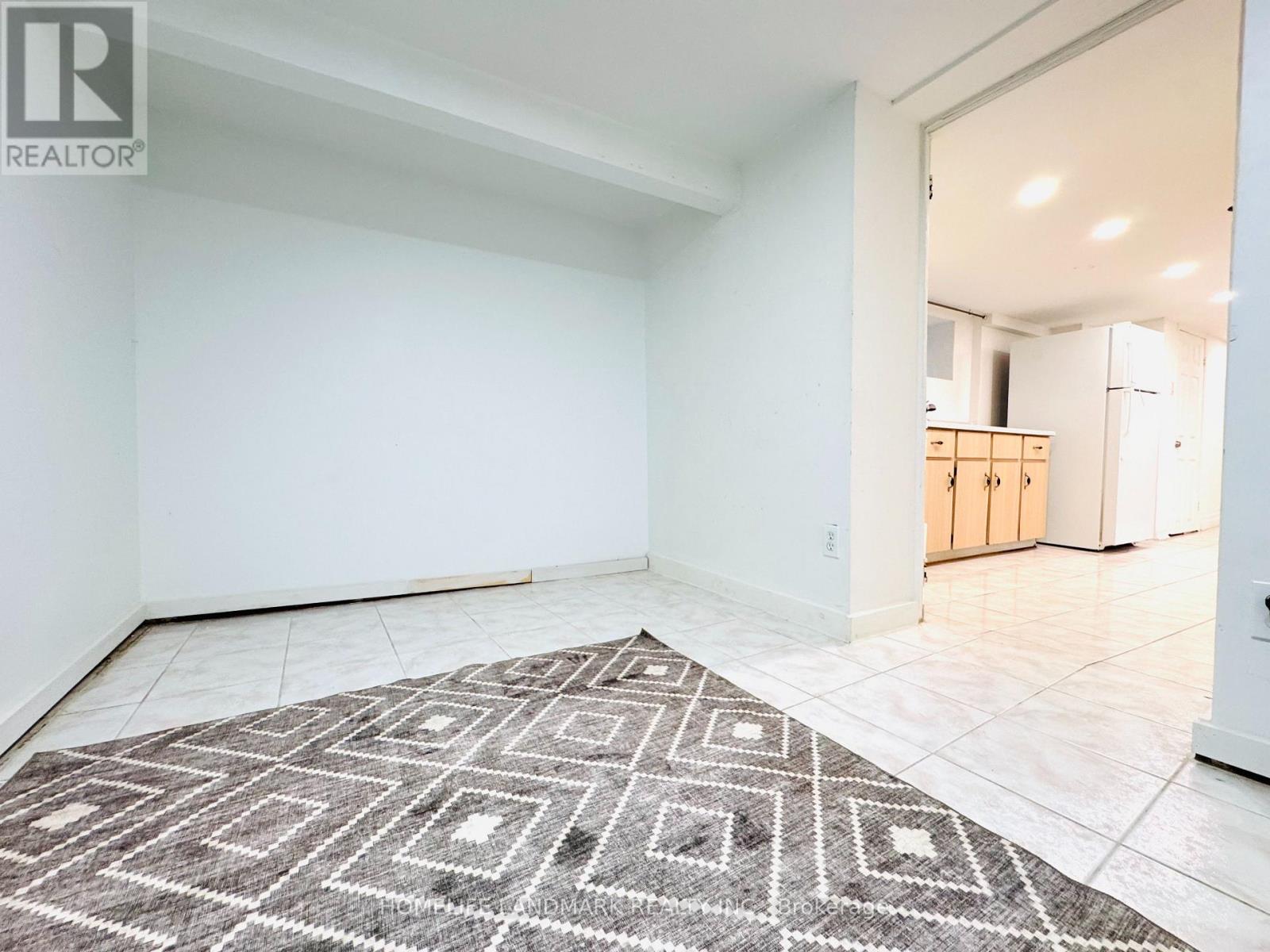 Photo 15 of Basement 149 Euclid Avenue, Toronto ON