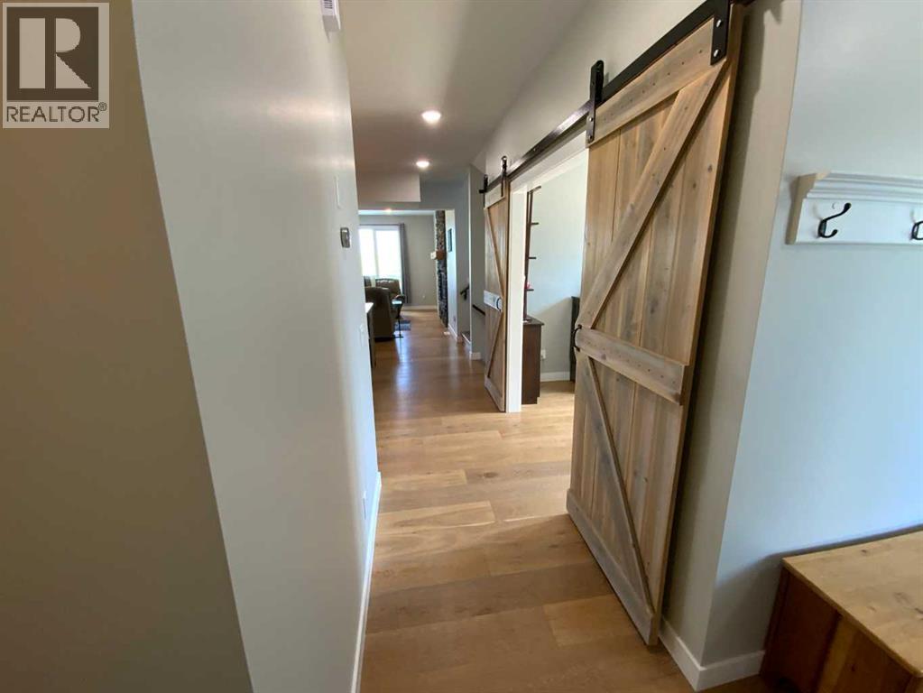 Photo 6 of 1094 5 A Avenue Se, Three Hills AB