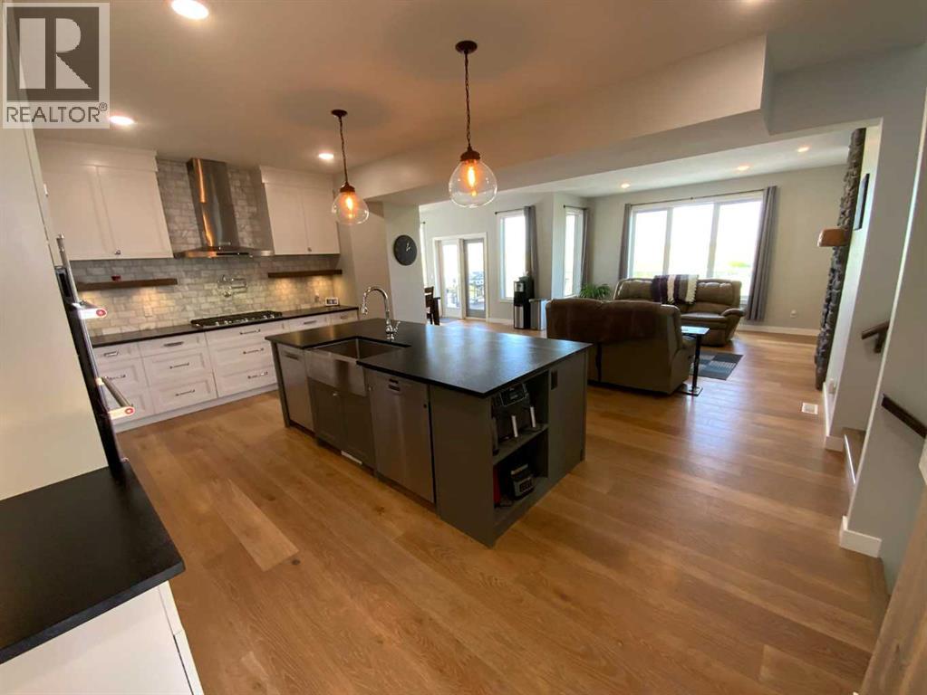 Photo 14 of 1094 5 A Avenue Se, Three Hills AB