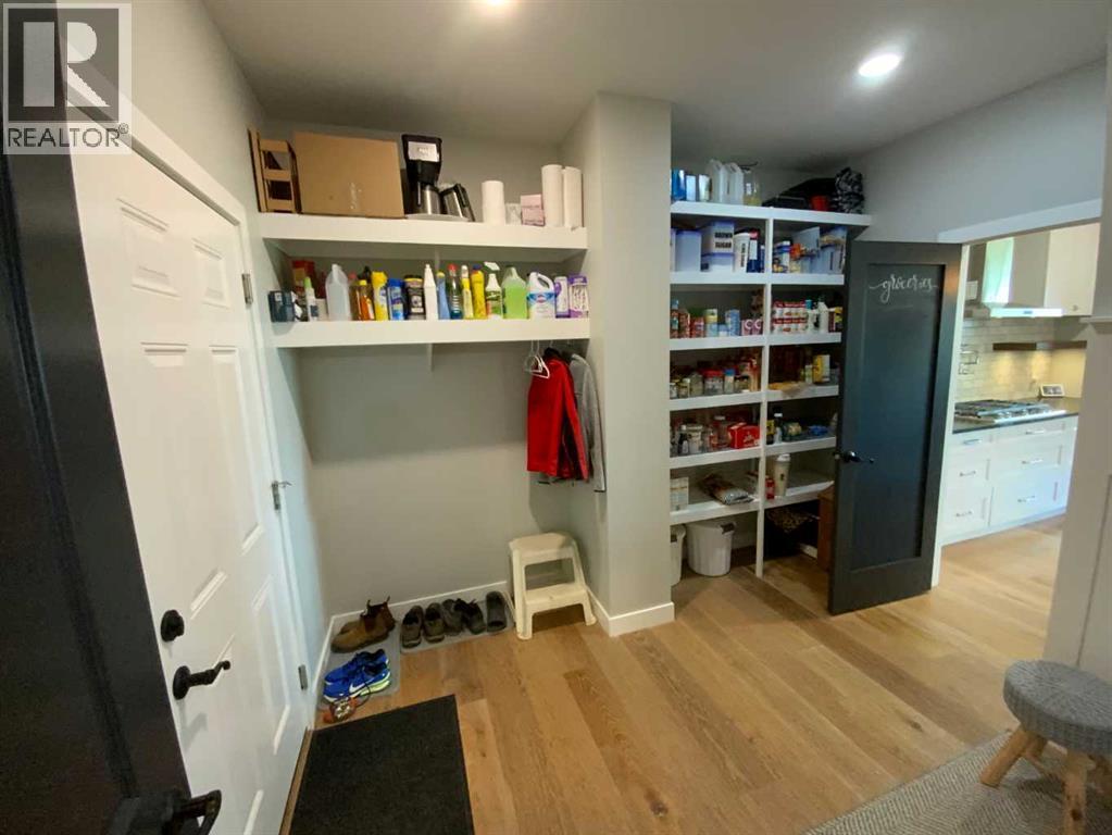 Photo 9 of 1094 5 A Avenue Se, Three Hills AB