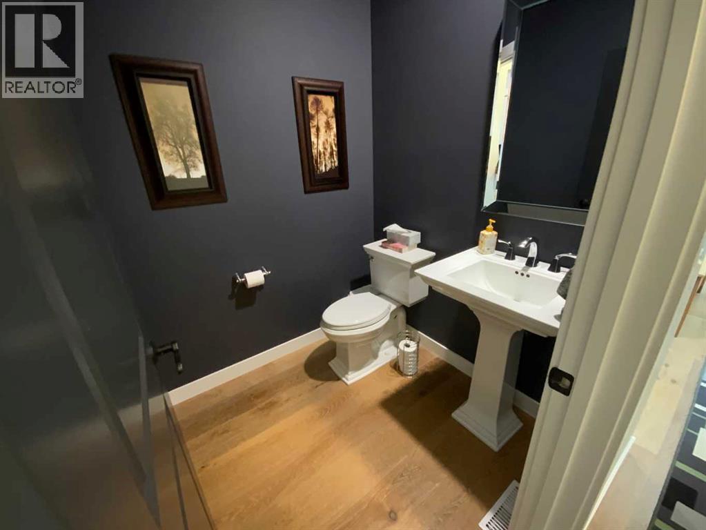Photo 8 of 1094 5 A Avenue Se, Three Hills AB