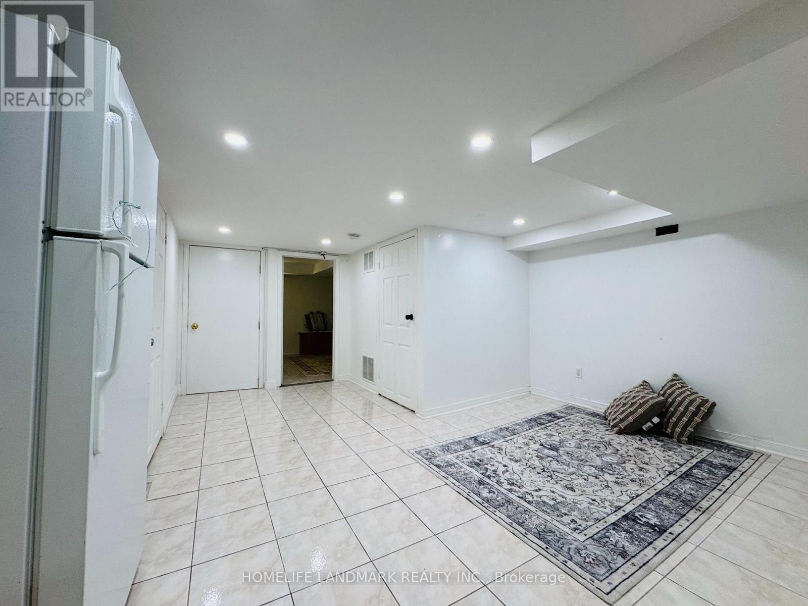 Photo 12 of Basement 149 Euclid Avenue, Toronto ON