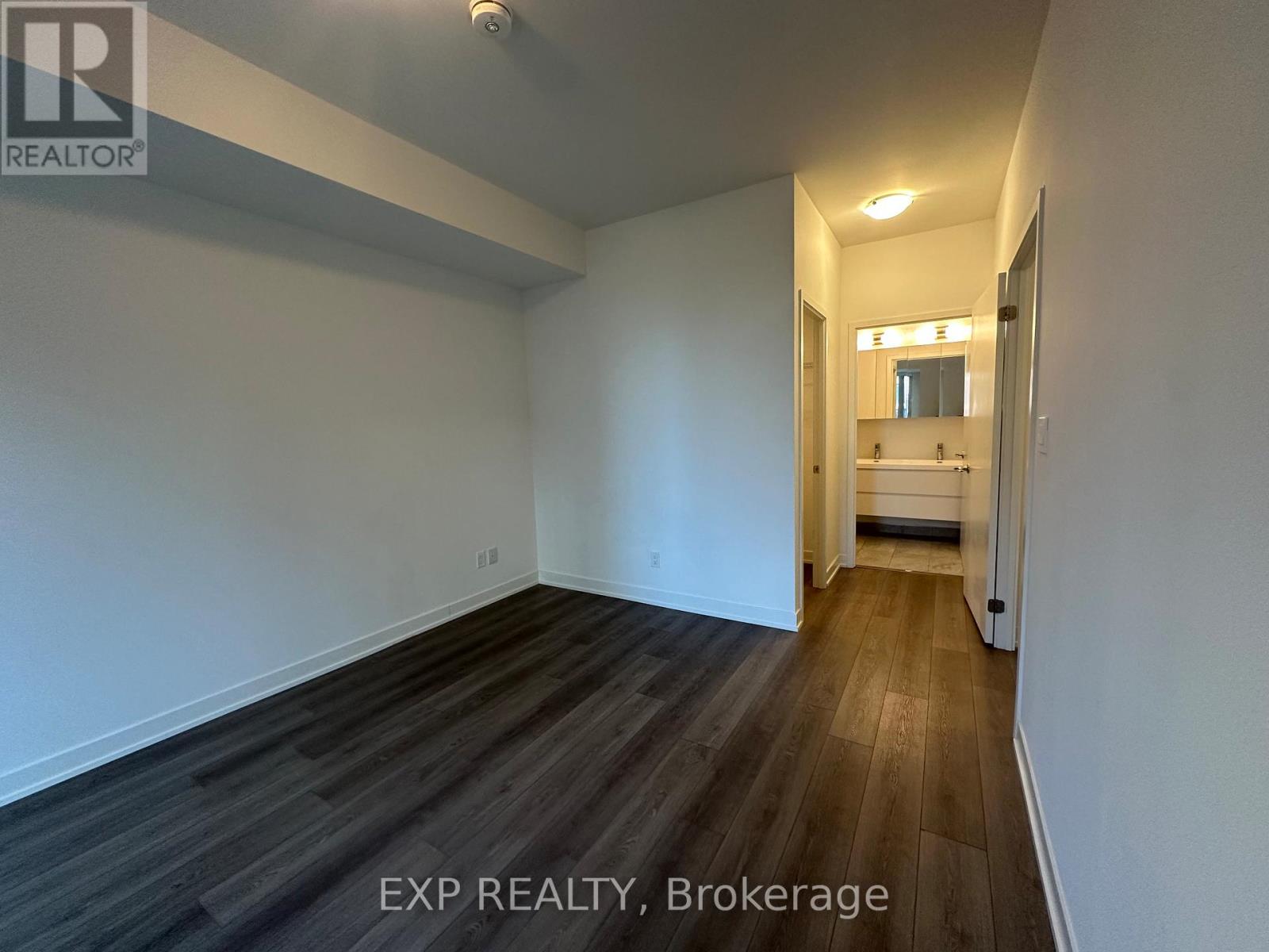 Photo 17 of 618 38 Simcoe Promenade, Markham ON