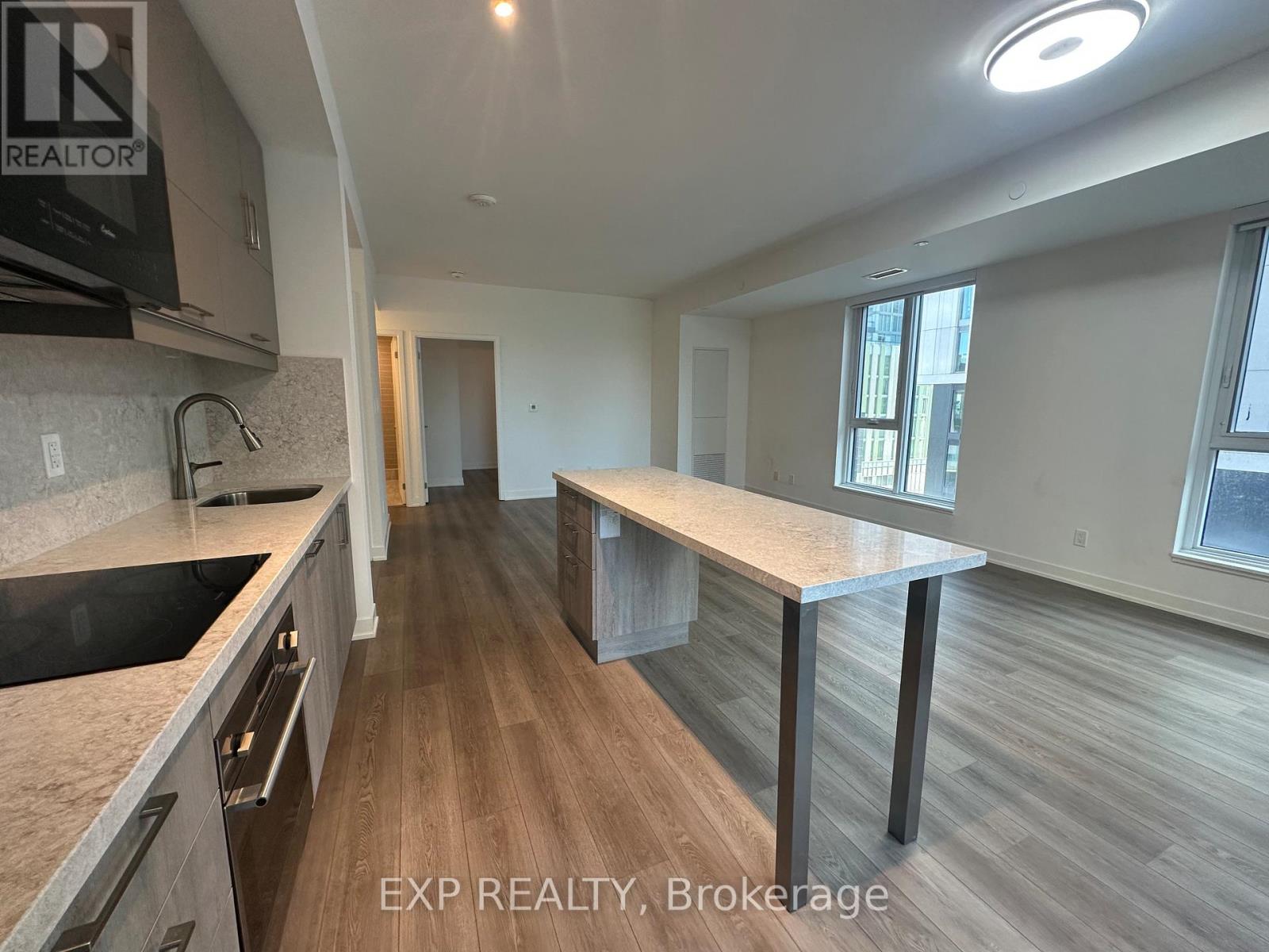 Photo 2 of 618 38 Simcoe Promenade, Markham ON