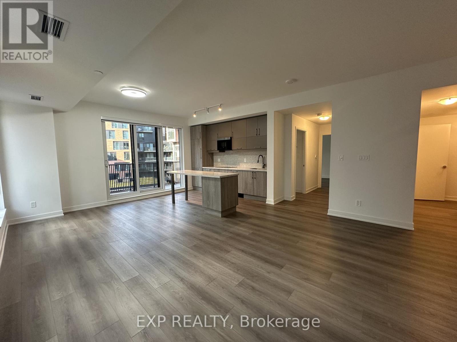Photo 3 of 618 38 Simcoe Promenade, Markham ON
