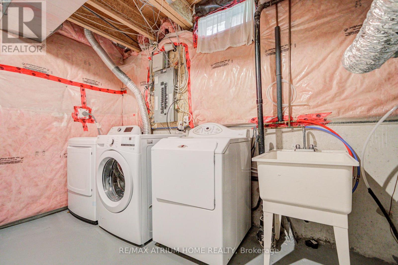 Photo 46 of 37 Landsdown Crescent, Markham ON