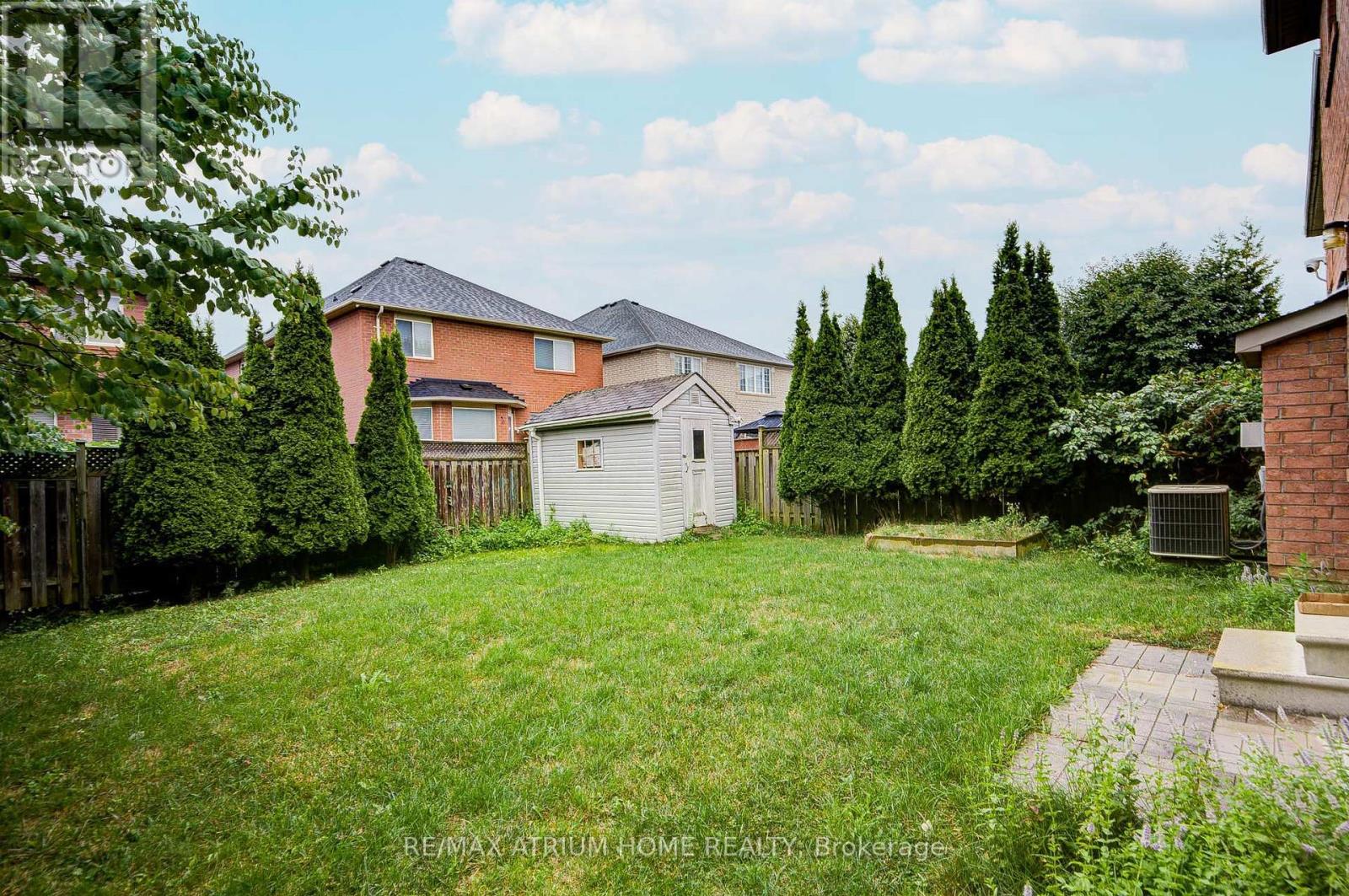 Photo 47 of 37 Landsdown Crescent, Markham ON
