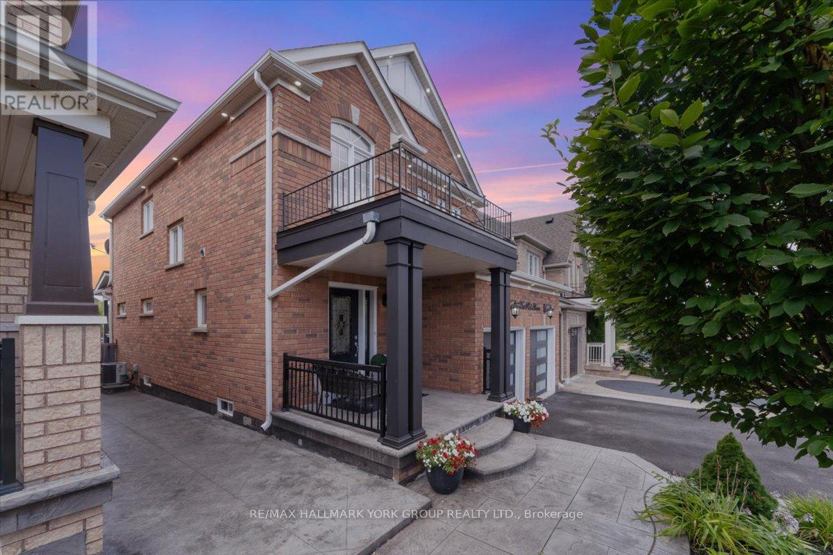 Photo 34 of 28 West Park Avenue, Bradford West Gwillimbury ON