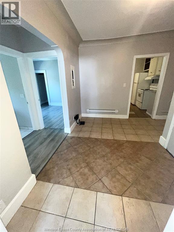 Photo 4 of 900 904 Elsmere Avenue Unit 902, Windsor ON
