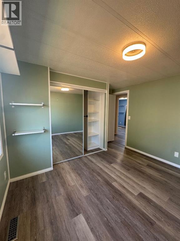 Photo 15 of 128 Huntwell Road Ne, Calgary AB