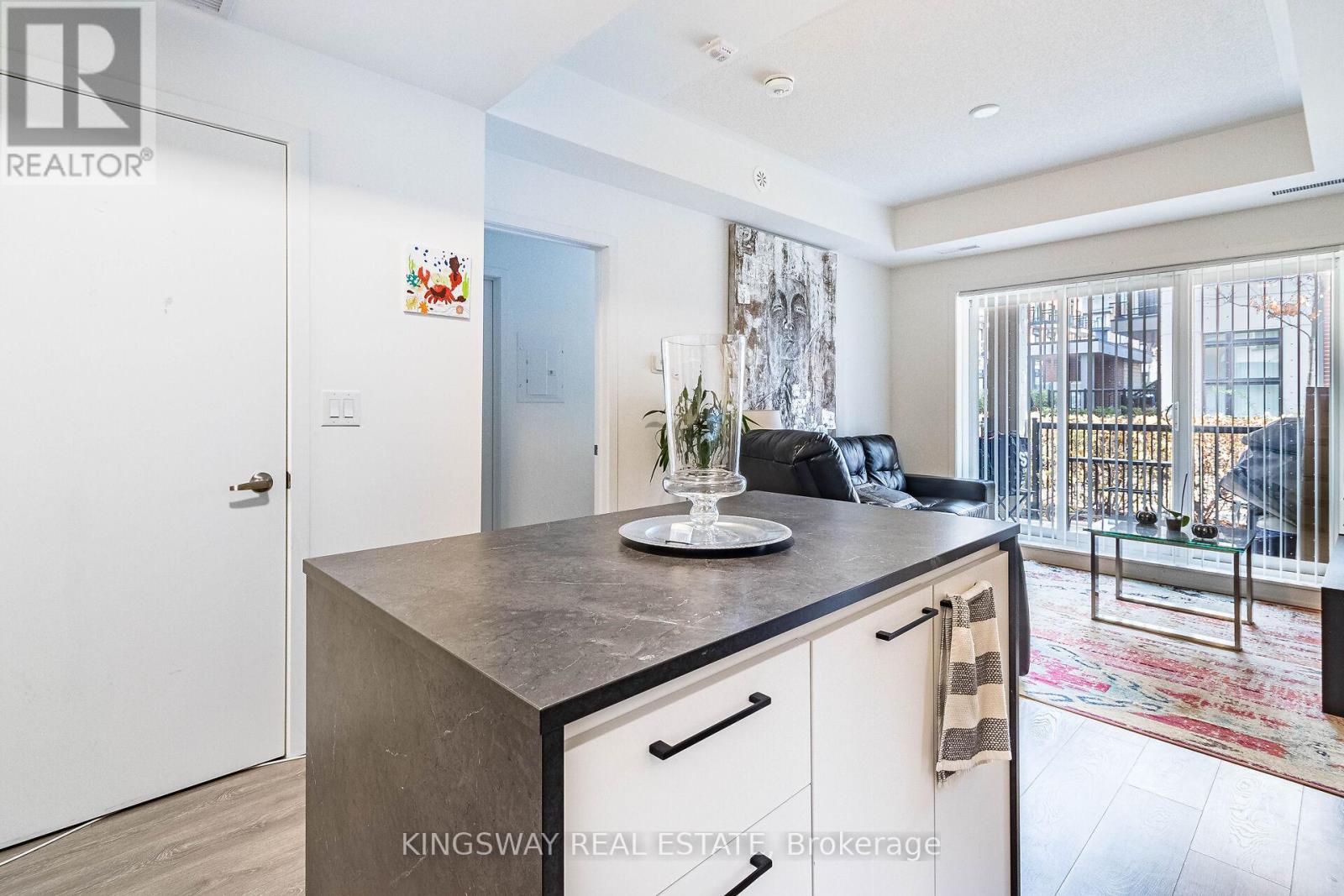 Photo 11 of 101 120 Canon Jackson Drive, Toronto ON