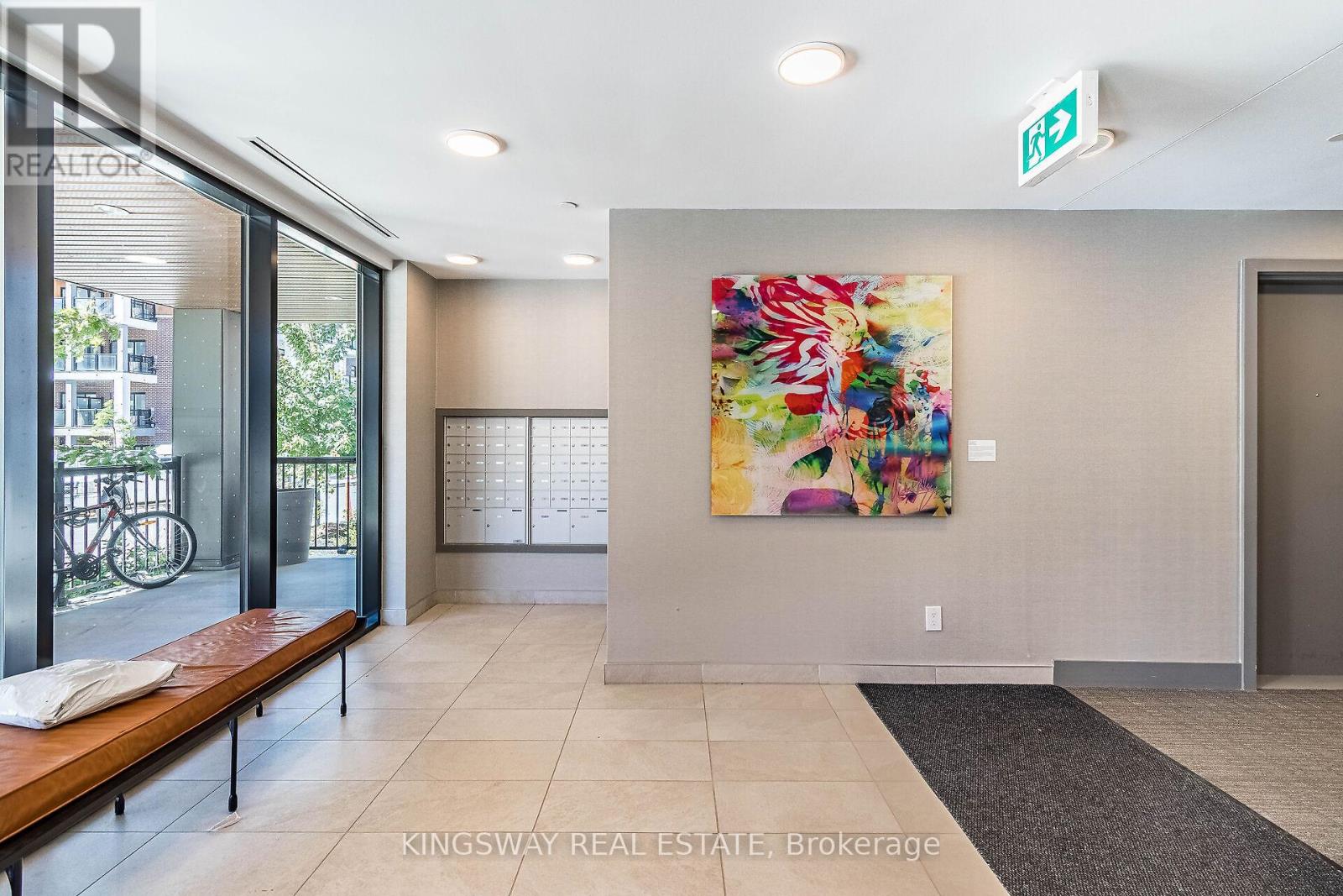 Photo 5 of 101 120 Canon Jackson Drive, Toronto ON