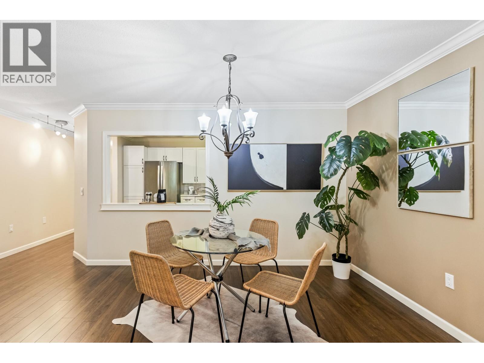 Photo 8 of 13 12071 232 B Street, Maple Ridge BC