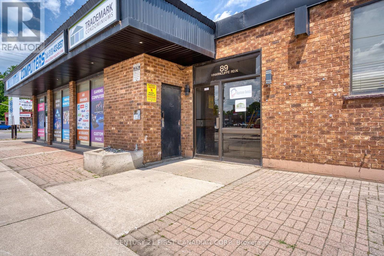 Photo 13 of Unit 4 7 89 Wharncliffe Road N, London North ON