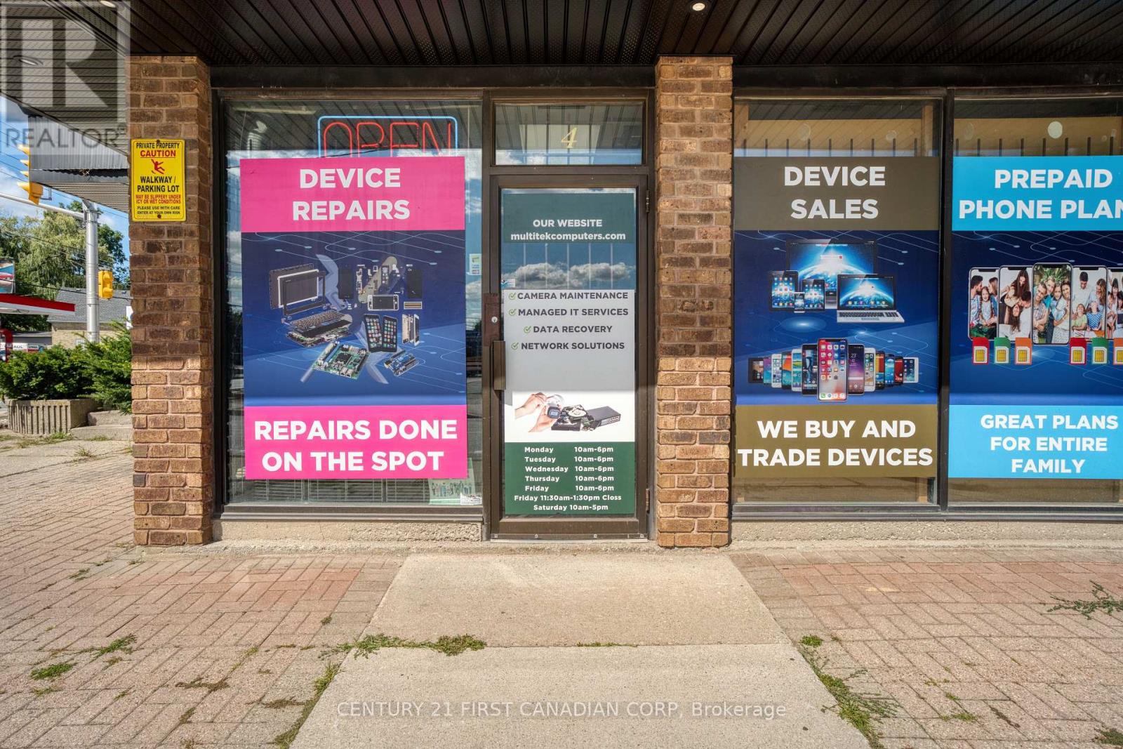 Photo 4 of Unit 4 7 89 Wharncliffe Road N, London North ON